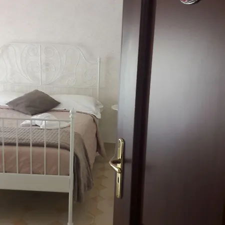 فندق مبيت وإفطار Dimoramuri